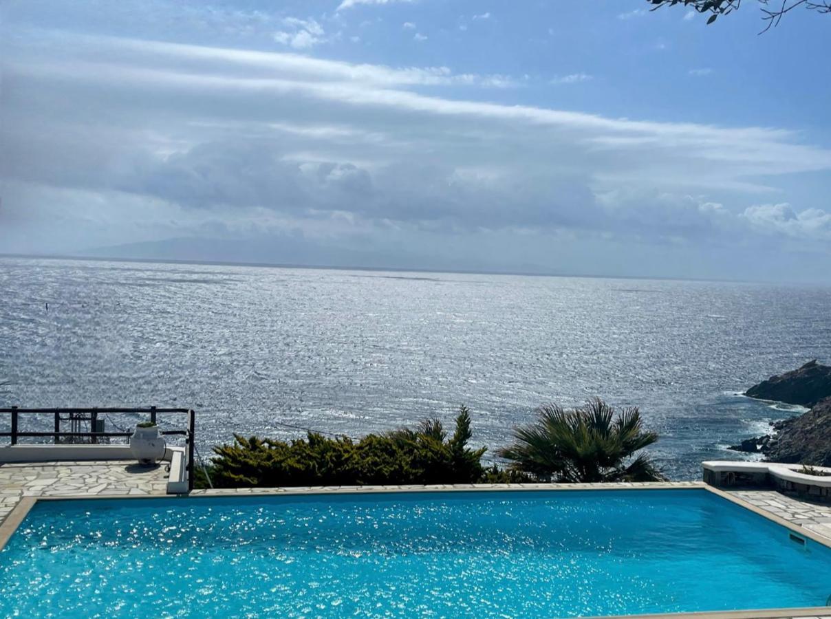 Mykonos Dot - The Vila
